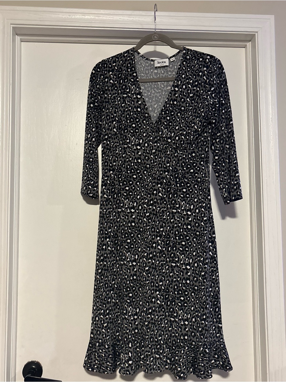 🌸Leota Black and White Animal Print V-Neck Dress